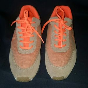 Tory Burch Davies Sneaker