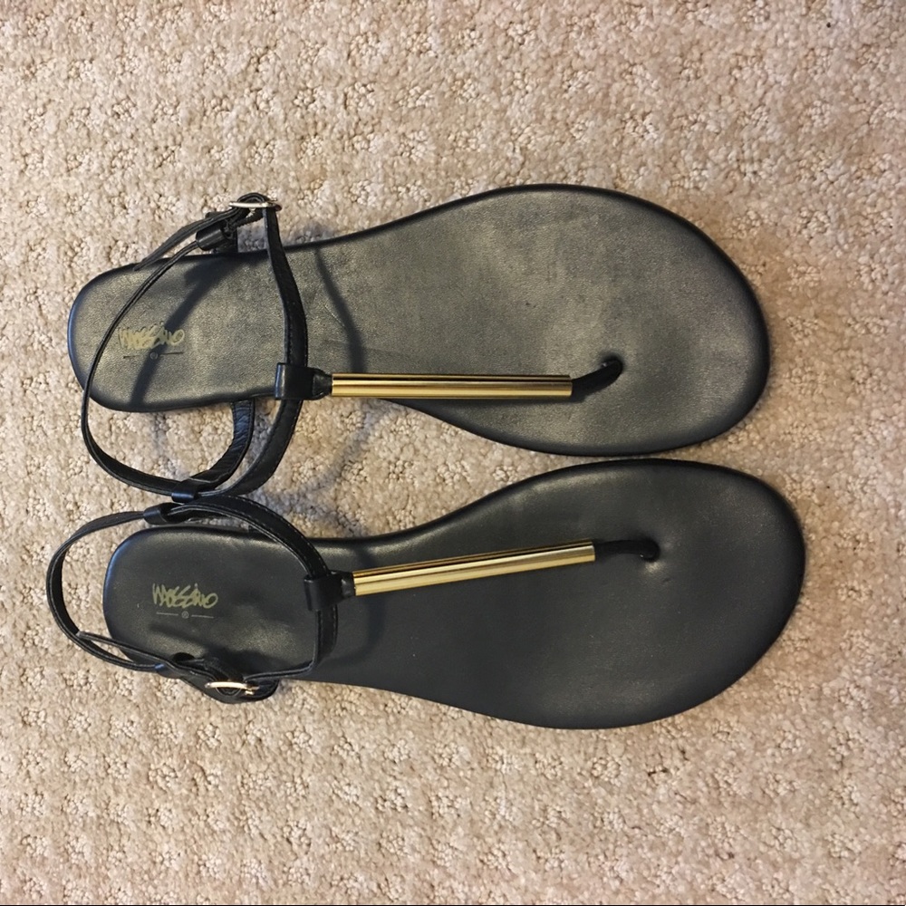 Mossimo black sandal