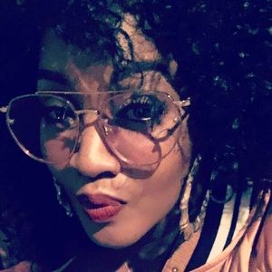 Meet your Posher, Tae