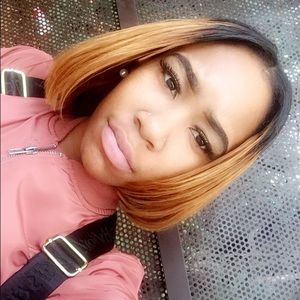 Meet your Posher, Deshona