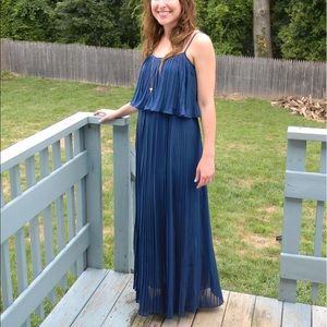 FOREVER 21 MAXI DRESS