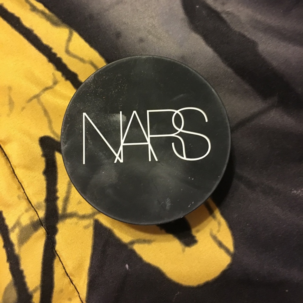 NARS translucent powder
