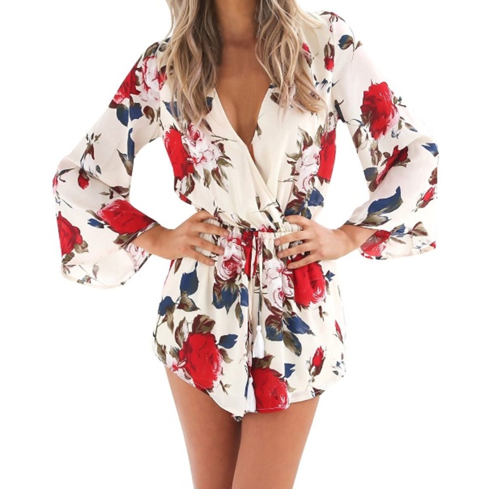 🆕❤️ Gorgeous Romper