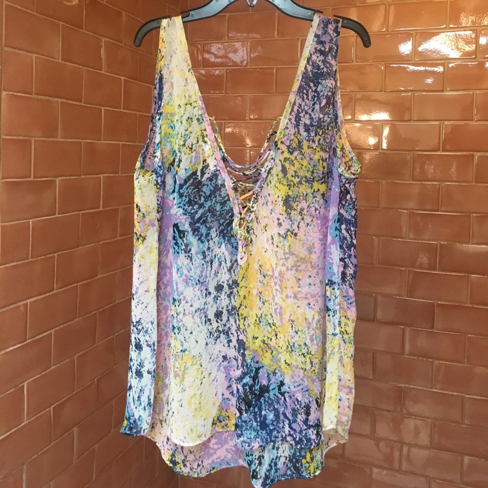 Multicolored blouse with lace up detail