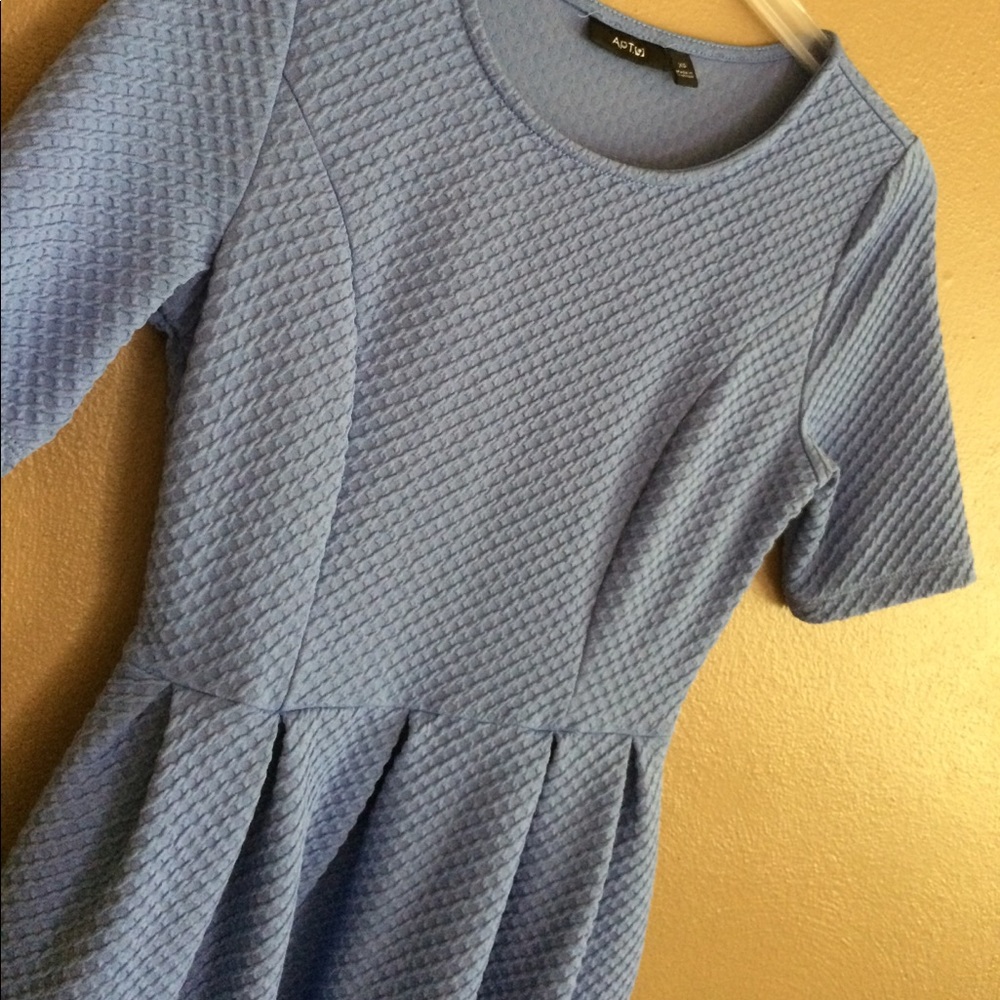 Apt 9 size XS baby blue textured dress