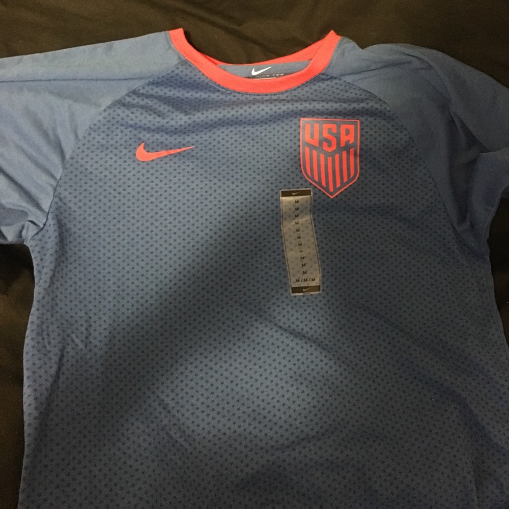 USA Nike dri fit tee brand new M