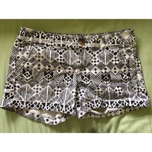 Size 8 American Eagle Patterned Shorts!