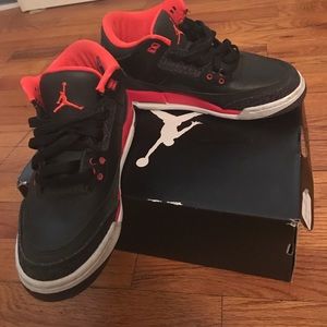 Air Jordan Retro 3's