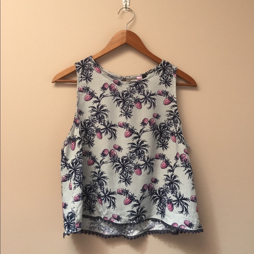 Francesca's Pineapple Print Crop Top