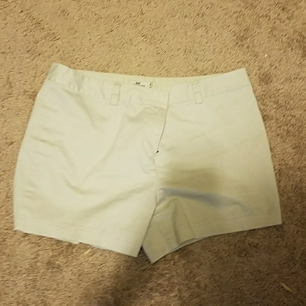 Vineyard Vines khakis