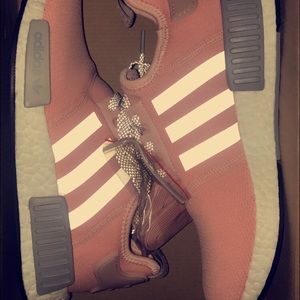adidas nmd r_1 pink/grey shoes