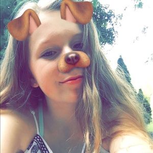 Meet your Posher, Abby