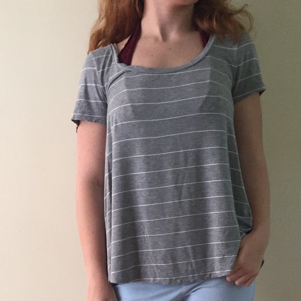 Grey Flowy American Eagle Top