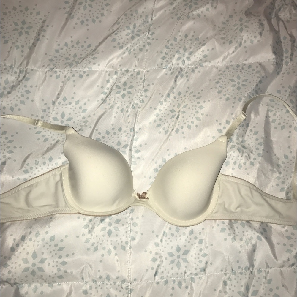 34A Bra