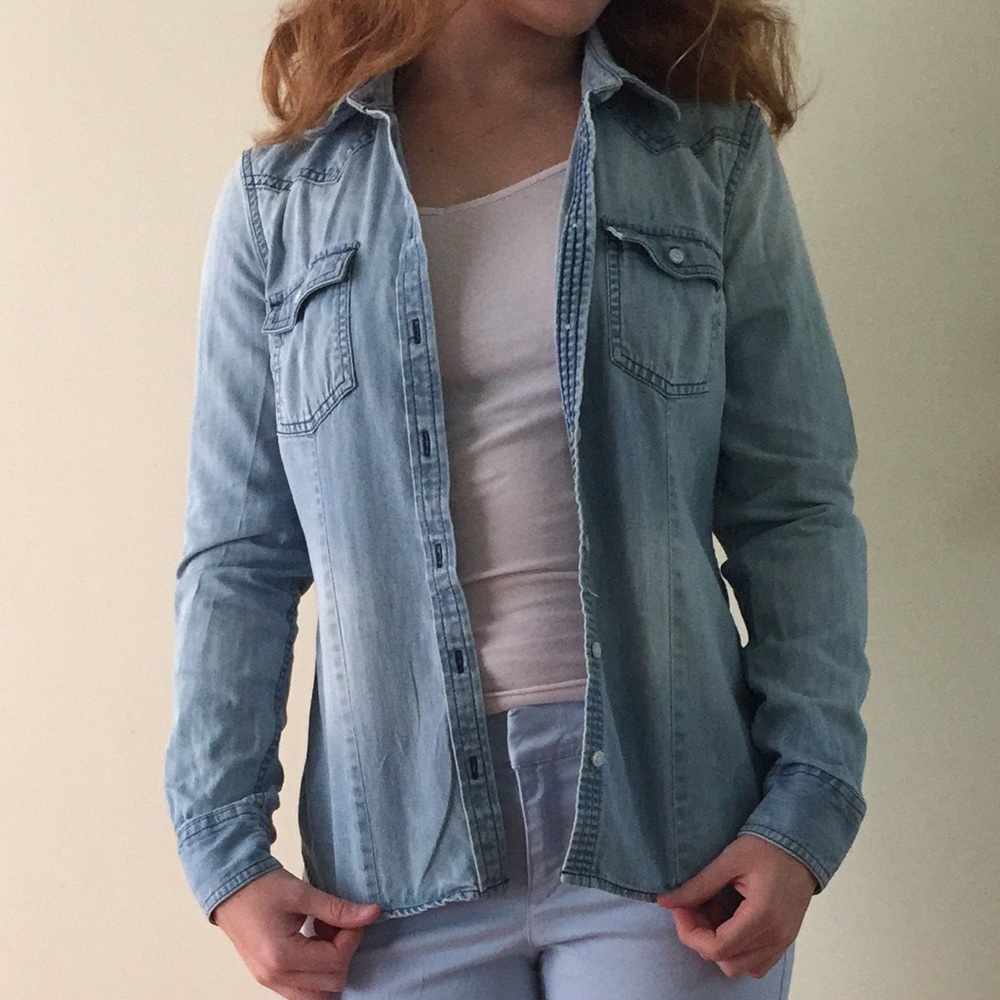 Light Chevron button down