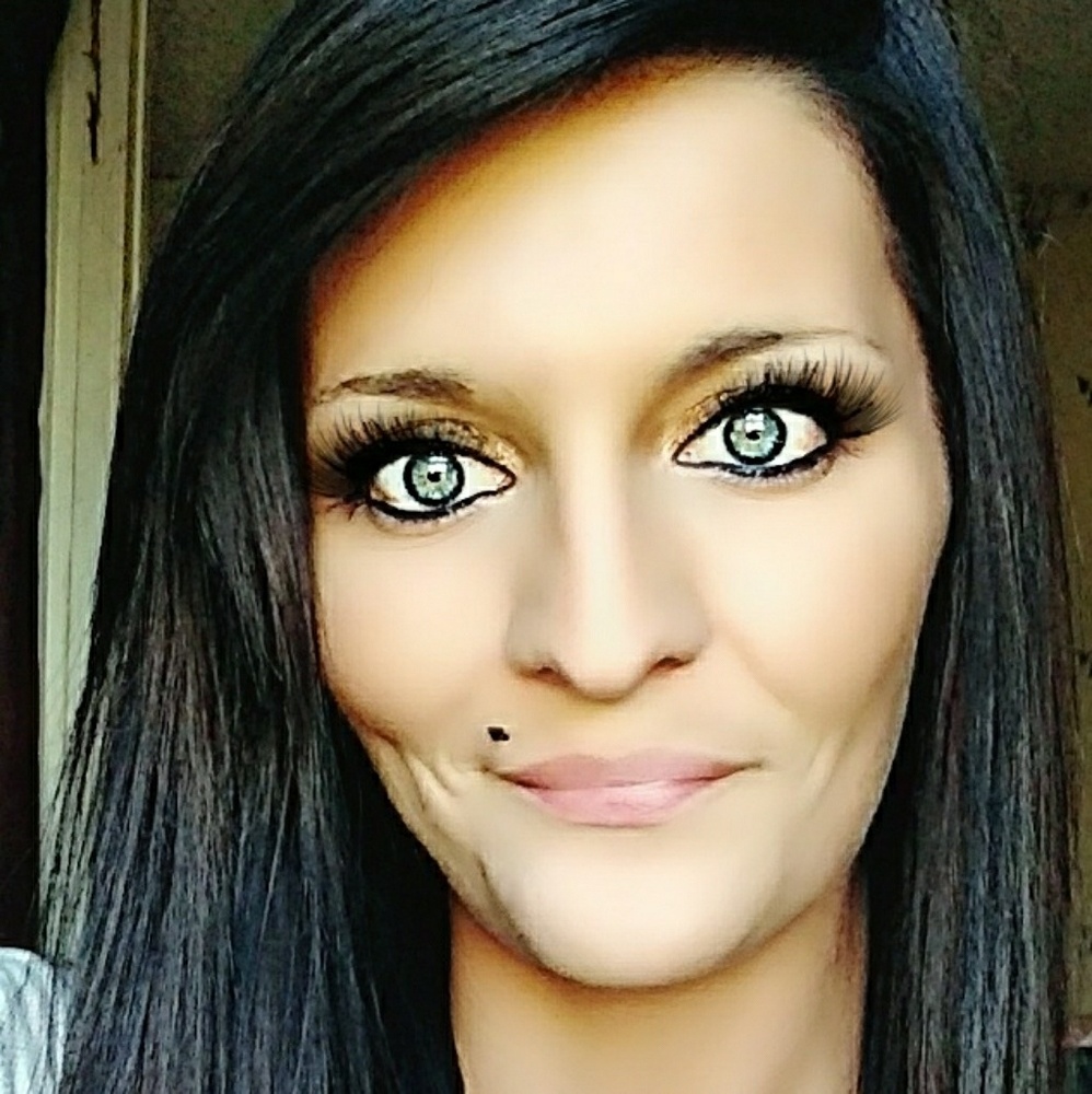 Meet your Posher, Chelsey