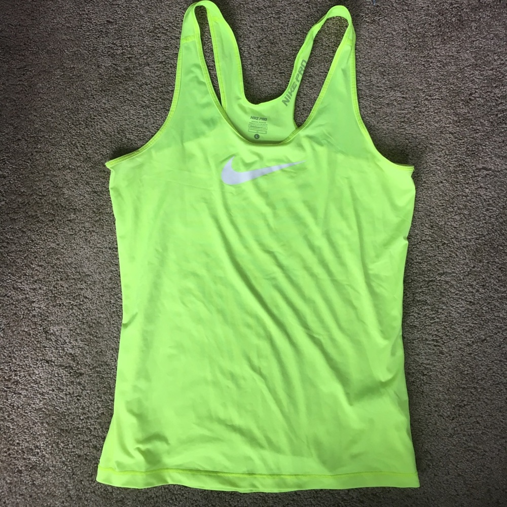 *SOLD ON MERC* Nike pro dri-fit workout top