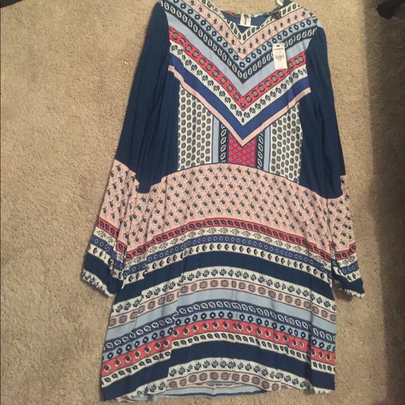 Express dress - Picture 1 of 4