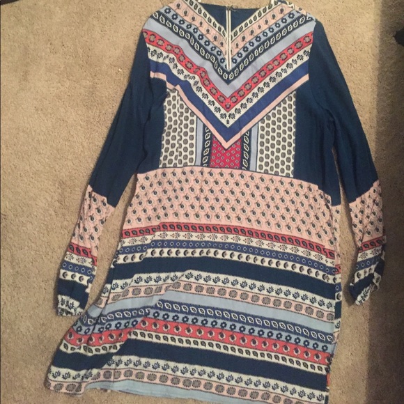 Express dress - Picture 2 of 4