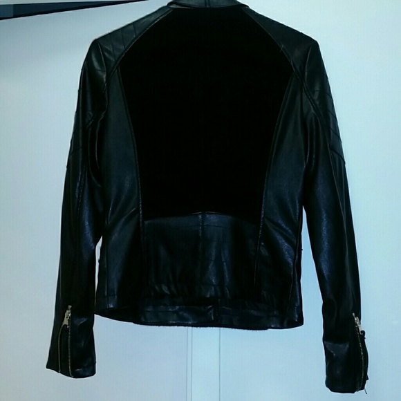 Leather Jacket - Picture 4 of 4