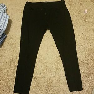 Ann Taylor black skinny pant