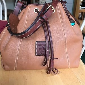 Tan/brown Dooney & Bourke drawstring handbag new
