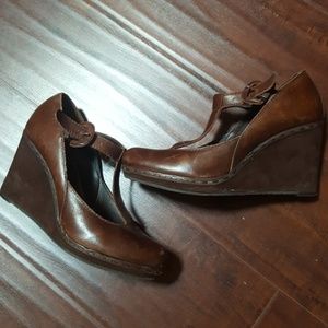 Brown wedges