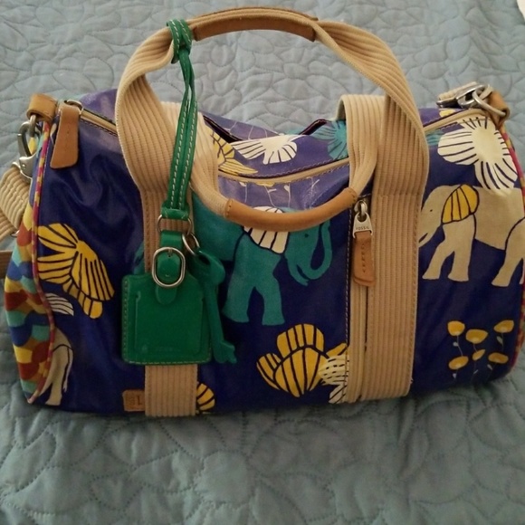 Fossil Handbags - EUC Fossil Key Per cross body duffle