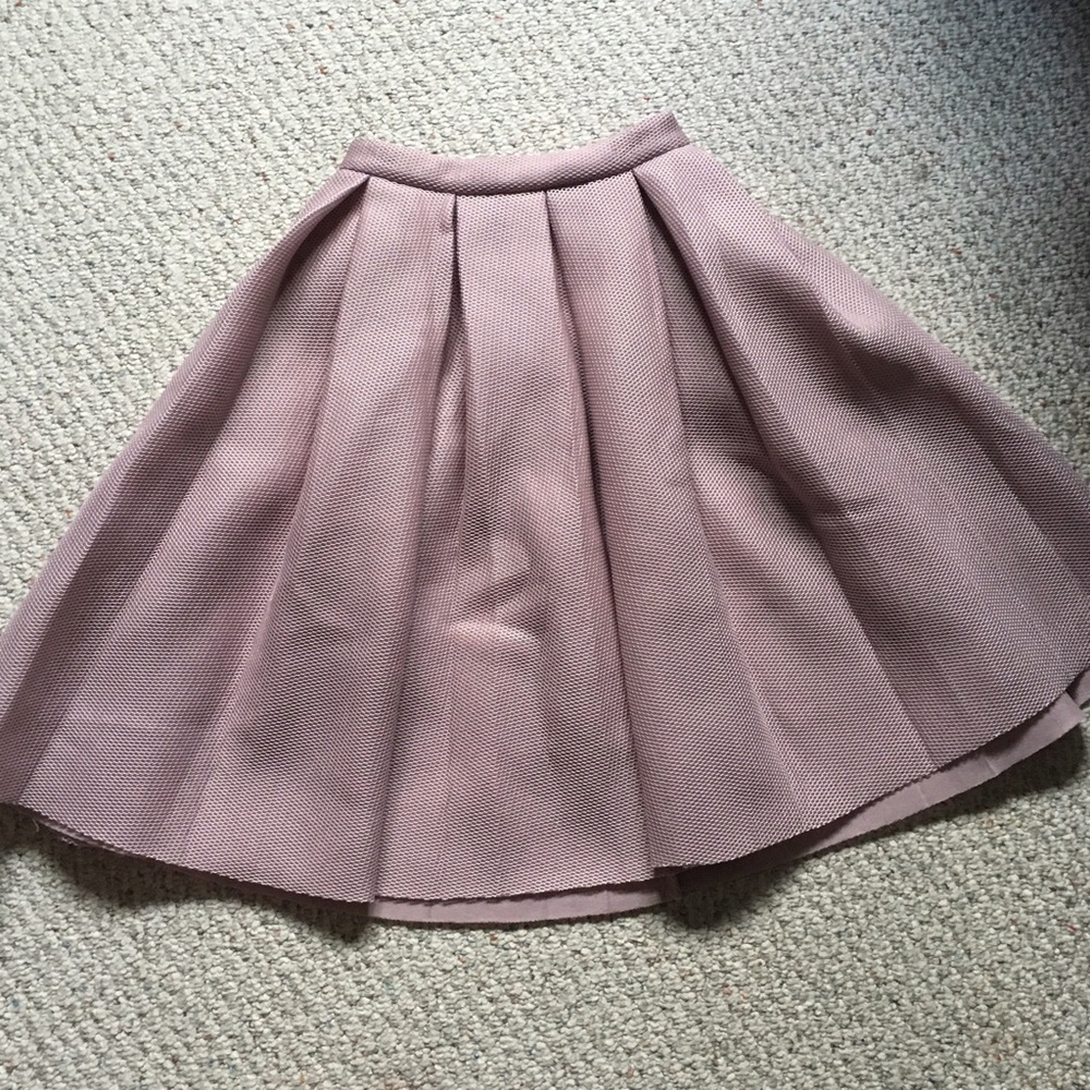 cute puffy midi skirt!