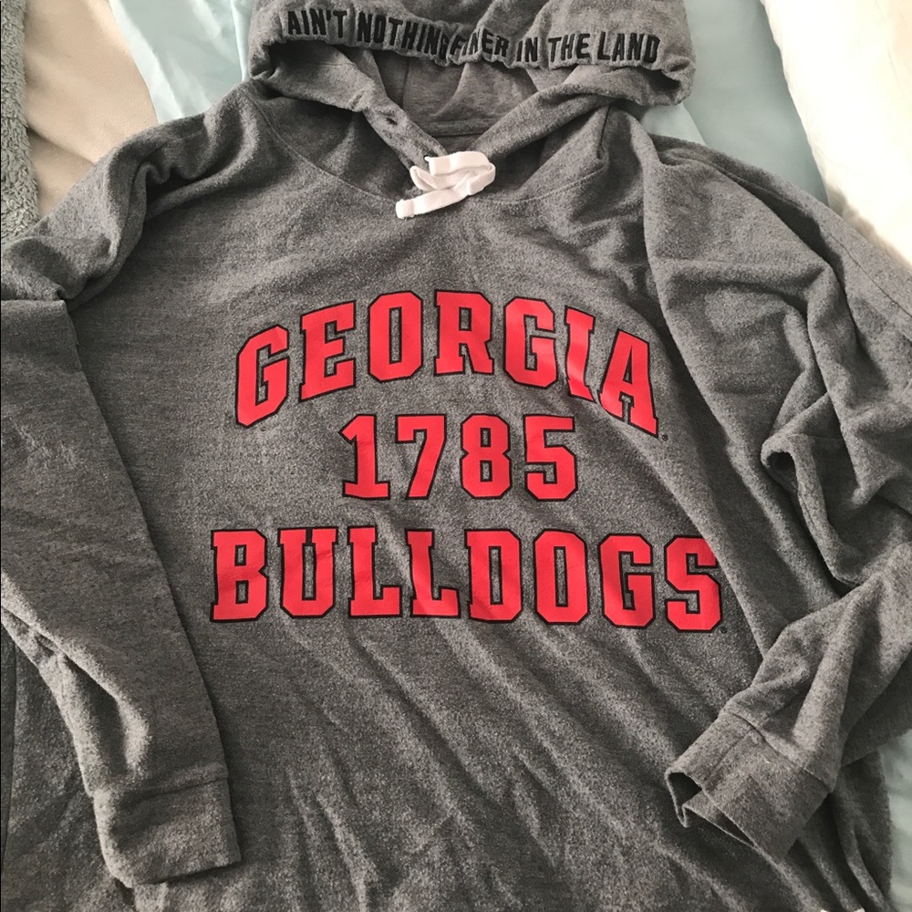 Bulldogs hoodie VS PINK