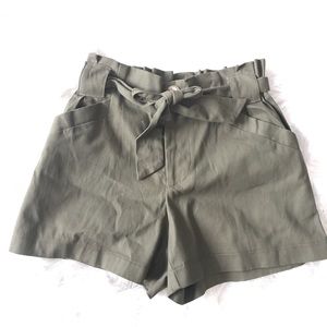 Olive shorts NWT XS Nordstrom Rack Mimi Chica