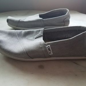 Toms Slip Ons