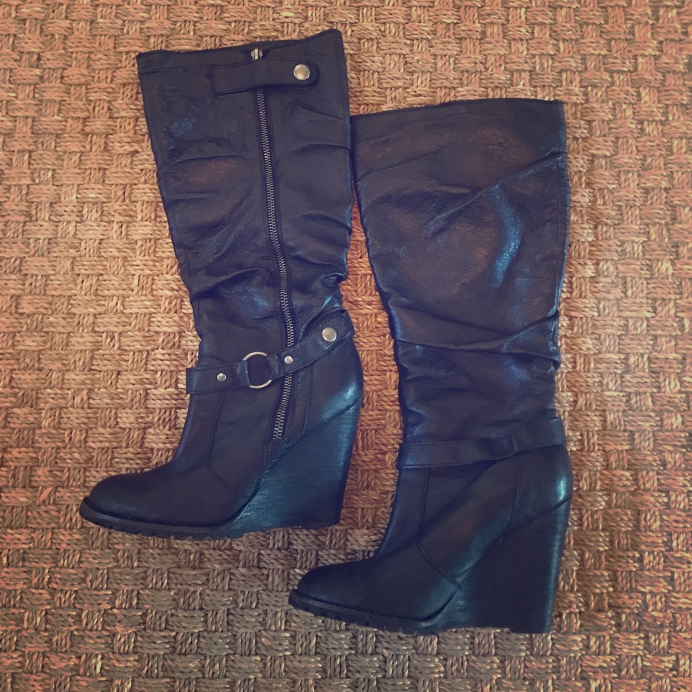🖤Bakers black leather wedge boots