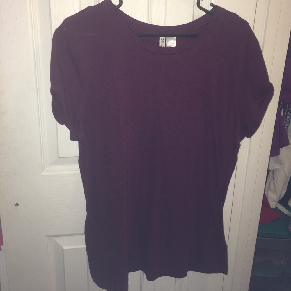 purple tshirt