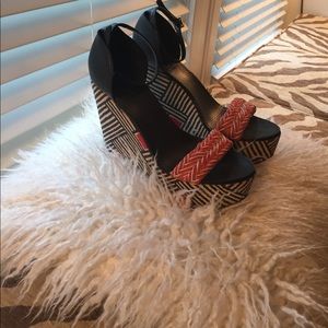 Tory Burch wedges ❤️❤️❤️