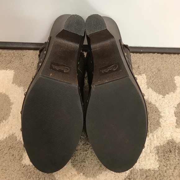 Platform heel with gold studs sz 10 - Picture 4 of 4