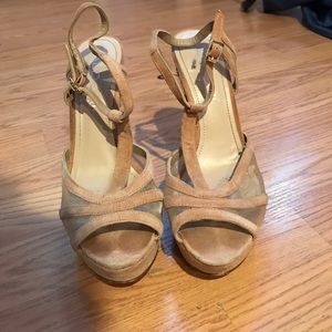 Aldo pumps only have been worn 3 times!