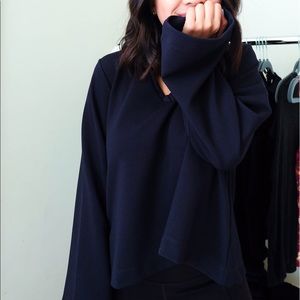 Bell sleeves thick knit semi-crop top!