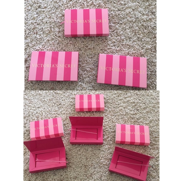 Victoria Secret Gift Card Box - Picture 3 of 4