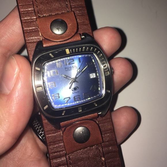 Men's Fossil Watch - Picture 2 of 4