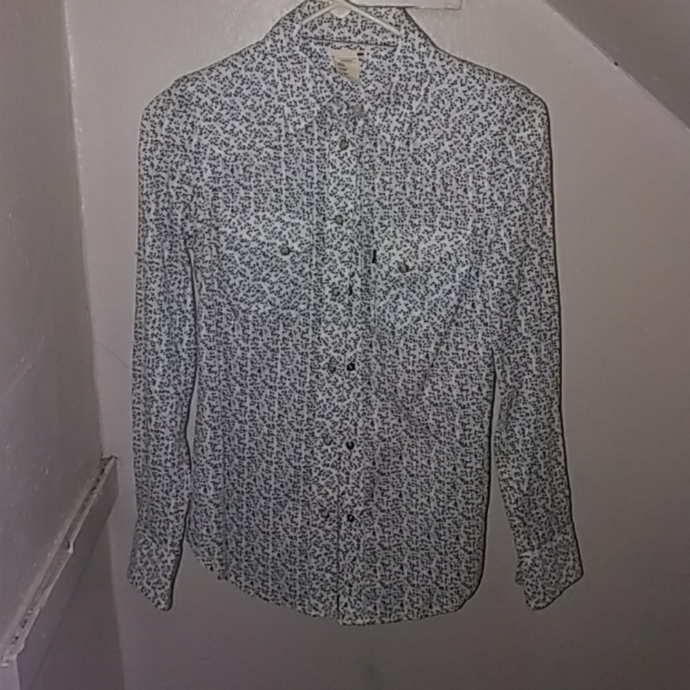 Levis Floral Button Up Shirt