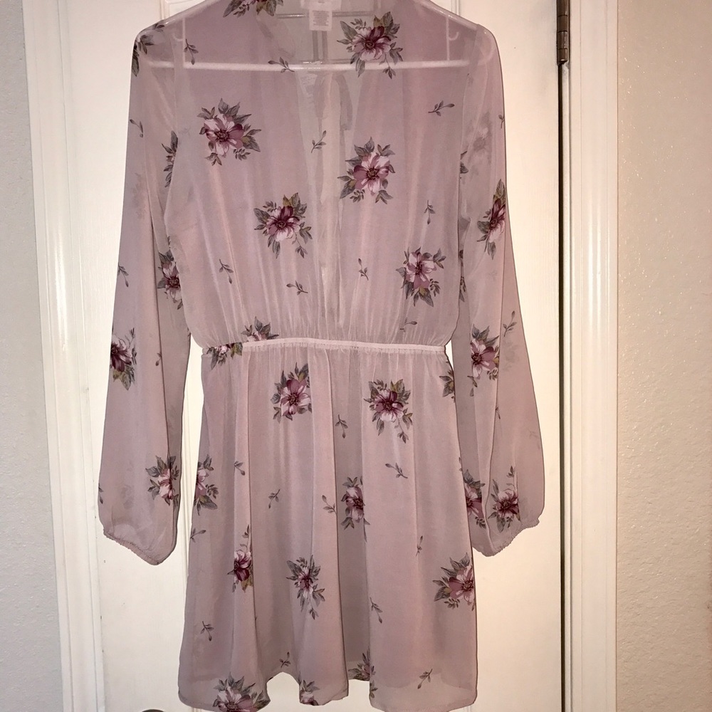 🌸Full Tilt Dusty Floral Dress🌸 - Picture 3 of 4
