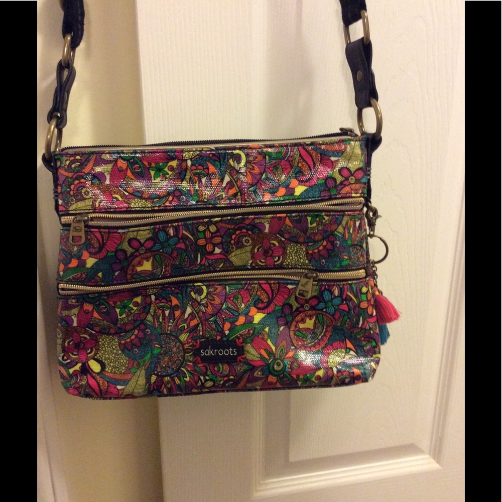 SakRoots Cross Body Purse
