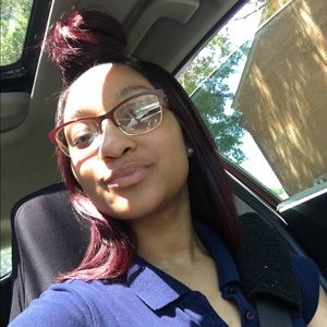 Meet your Posher, Kenoshia