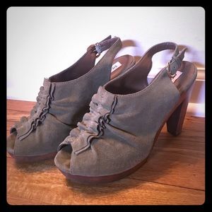 Steve Madden Green Peep Toe Platform Bootie Sz 8