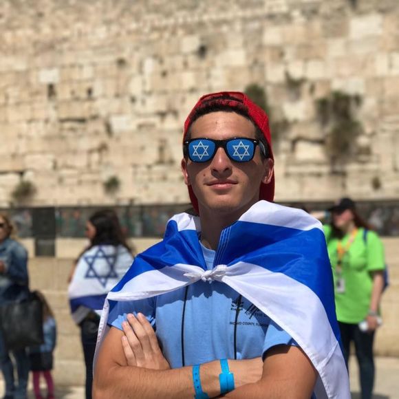 Meet your Posher, Elie - Picture 1 of 1