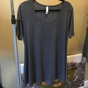 Small Perfect T-LuLaRoe