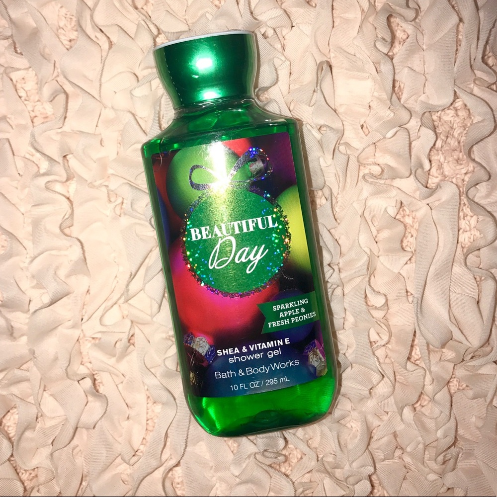 Bath and body works beautiful day shower gel