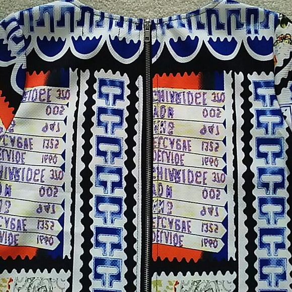 Glamorous dress - Picture 4 of 5