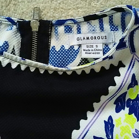 Glamorous dress - Picture 5 of 5